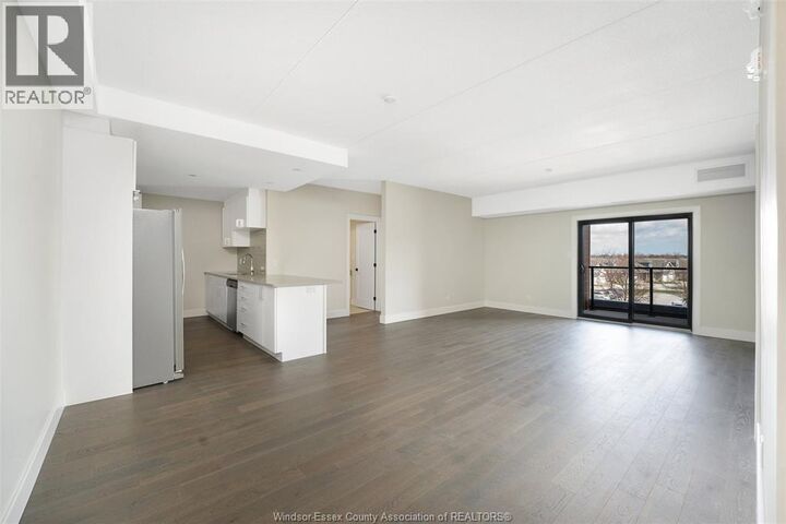 Property Photo: 2550 Sandwich West Parkway 217 ON N9H 0M2