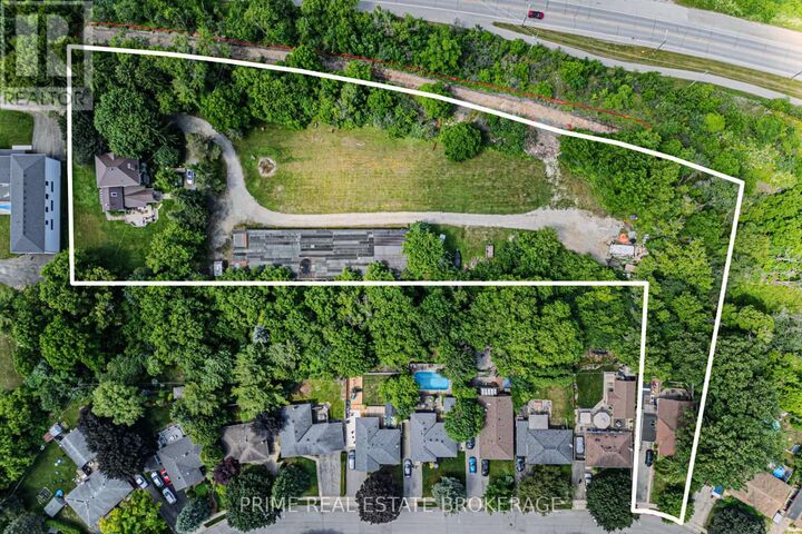 Property Photo:  201 Water Street South  ON N1R 8N6 