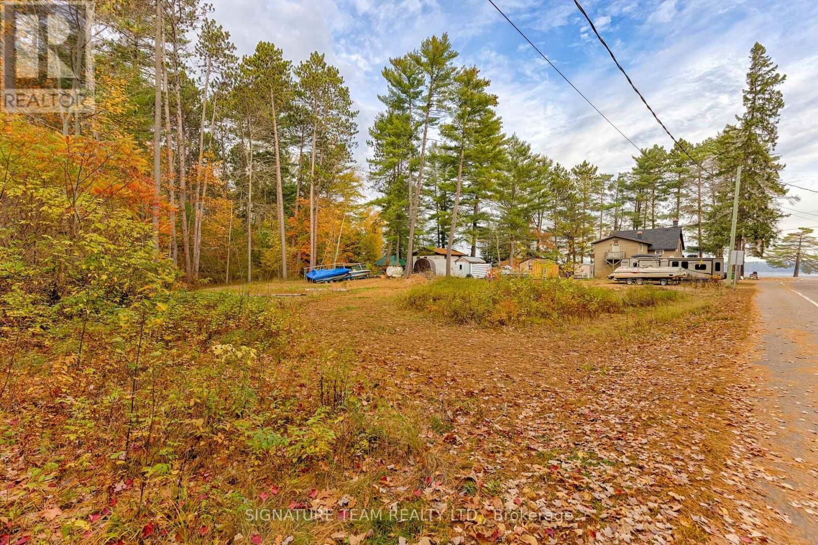 Property Photo:  58 East Street  ON K8H 2N9 