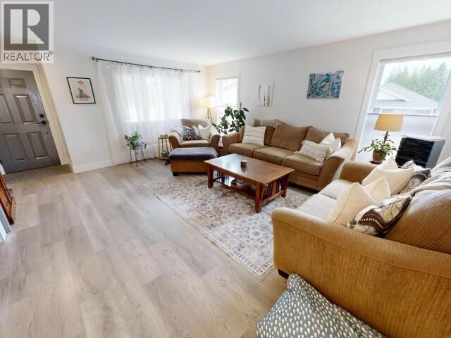 Property Photo: 7339 Lazo Street BC