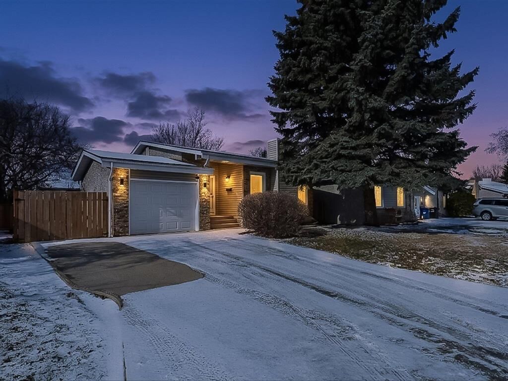 Property Photo:  6 Chaldecott Cove  MB R3T 5C6 