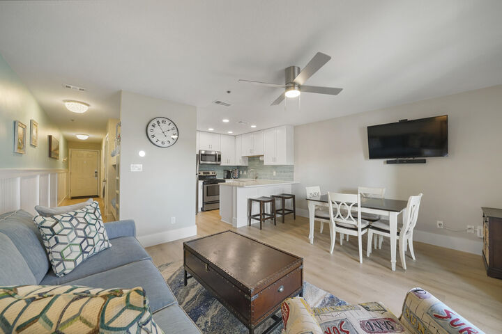 Property Photo: 3191 Scenic Highway 98 Unit 202 FL 32541