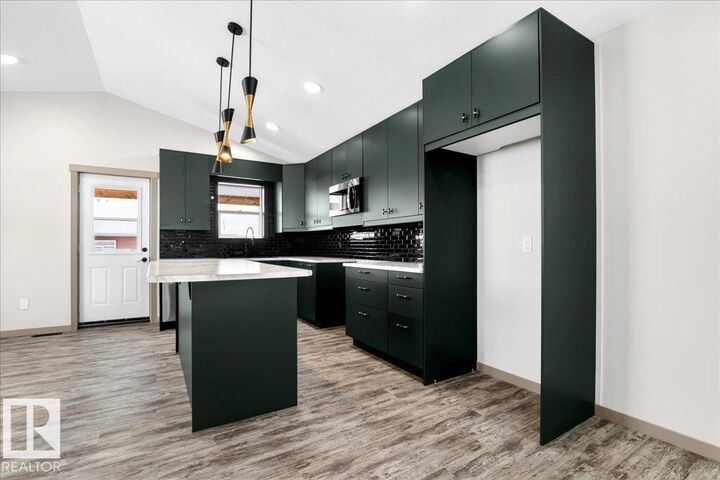 Property Photo: 27 Whitetail Cove AB T0B 3H0