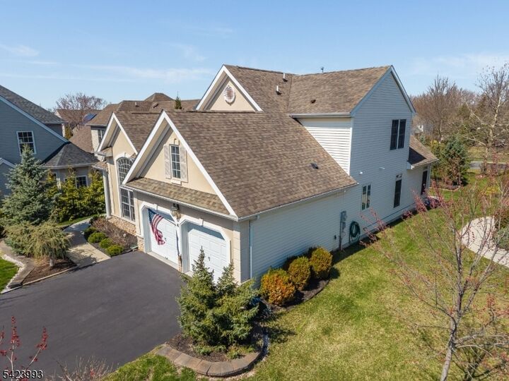 Property Photo:  4 Nortwick Ct  NJ 08873 