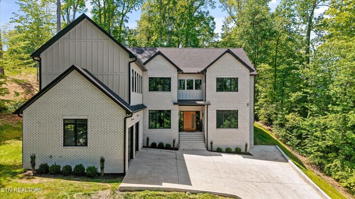 Property Photo:  1135 Oak Chase Blvd  TN 37772 
