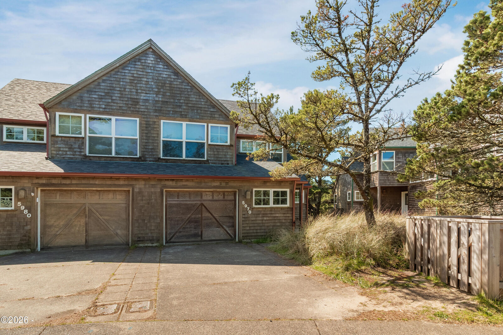 Property Photo:  5970 Summerhouse Lane  OR 97135 