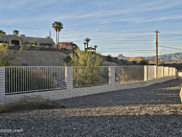 Property Photo:  2042 Donner Bay  AZ 86406 