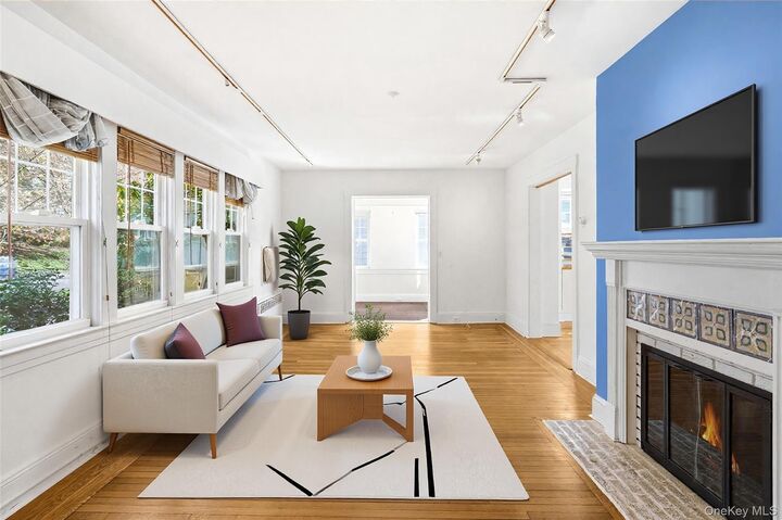 Property Photo:  65 Euclid Avenue  NY 10706 