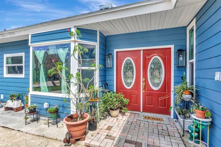 Property Photo:  220 Normandy Circle W  FL 34683 