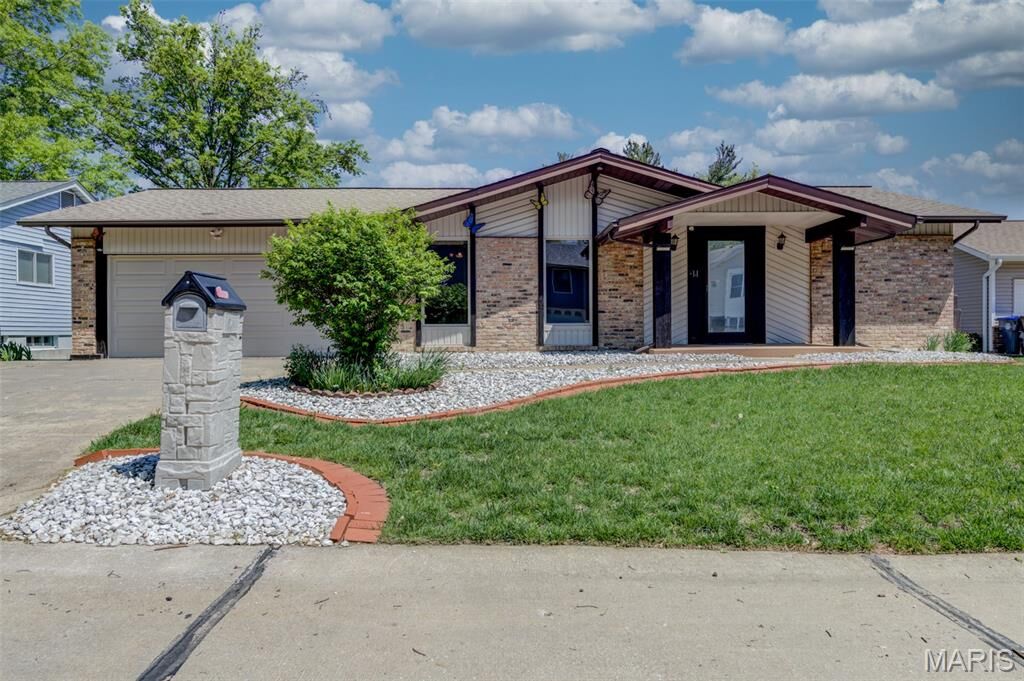 Property Photo:  30 Gateswood Drive  MO 63376 