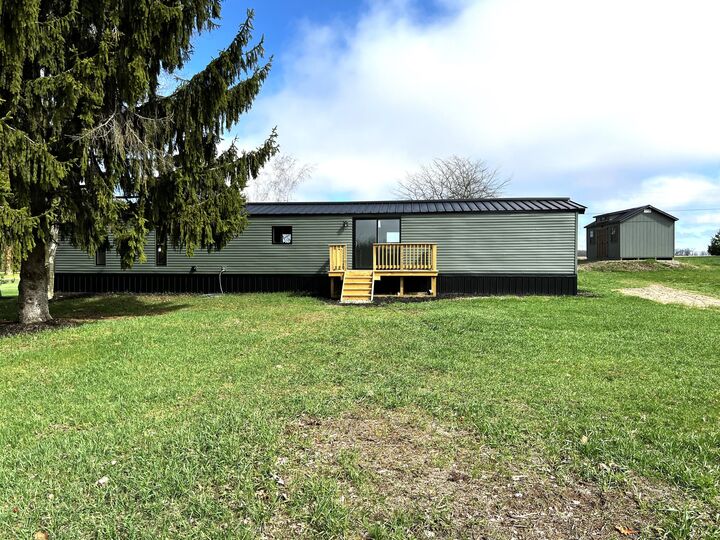 Property Photo:  1595 N County Line Road  MI 48886 