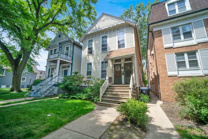 Property Photo:  2036 Sherman Avenue  IL 60201 