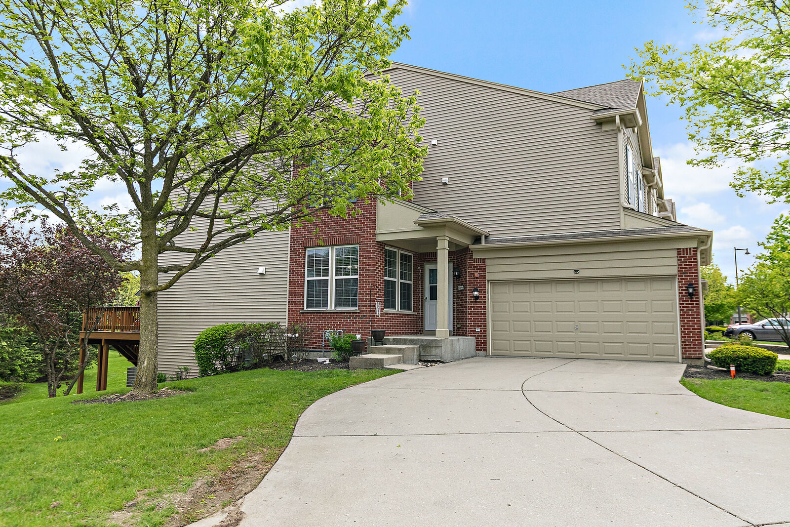 Property Photo:  1566 Yellowstone Drive  IL 60107 