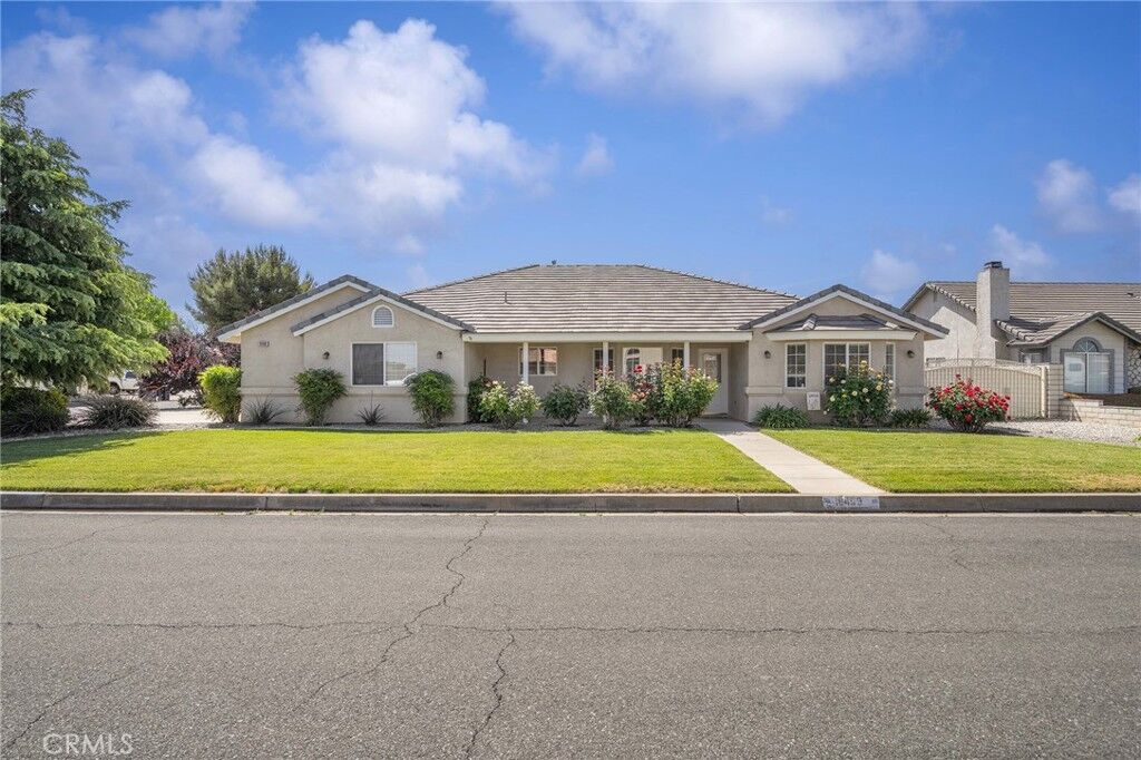 Property Photo: 18499 Mountain Meadows CA 92395