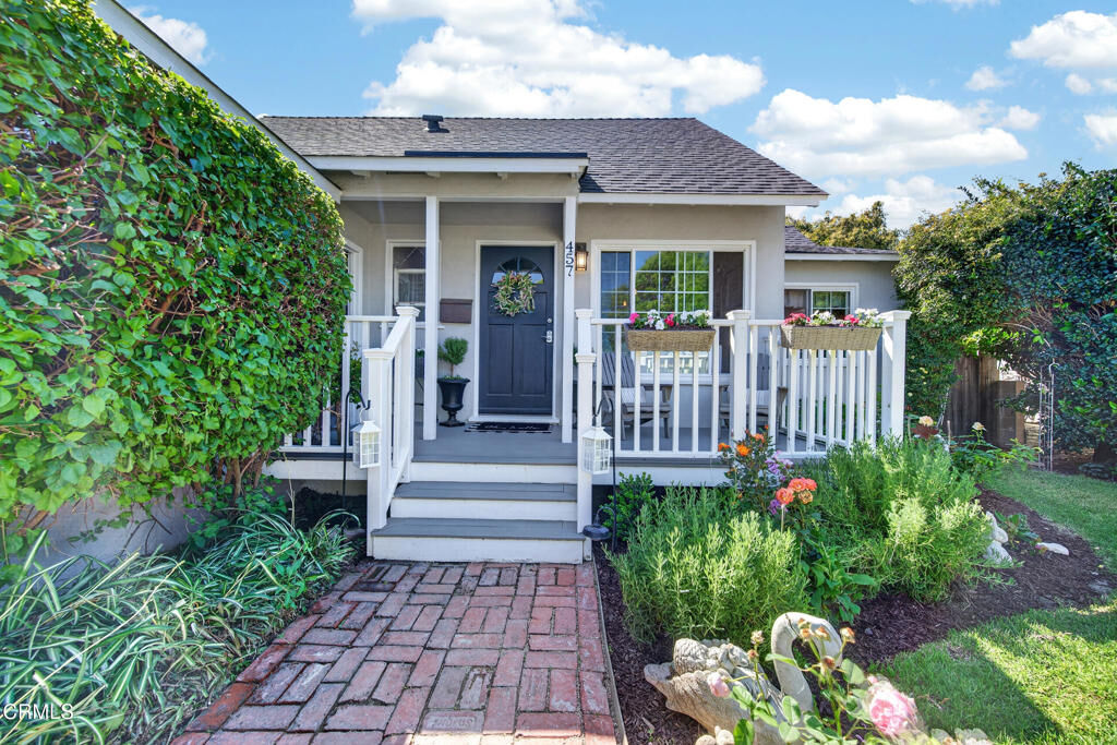 Property Photo: 457 Valmore Avenue CA 93003