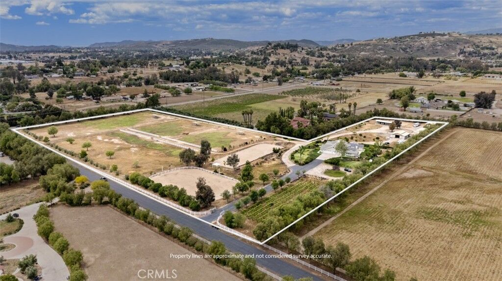 Property Photo:  820 Santa Fe Highlands Dr  CA 92065 