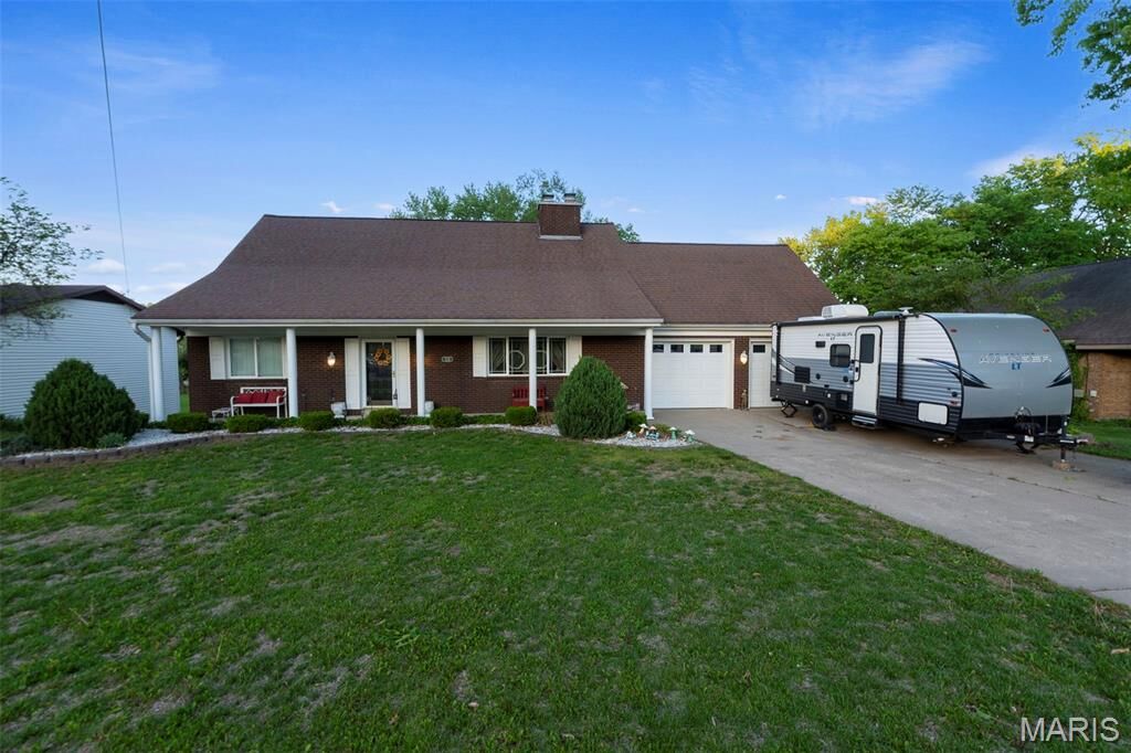 Property Photo:  312 Cathy Drive  MO 63755 