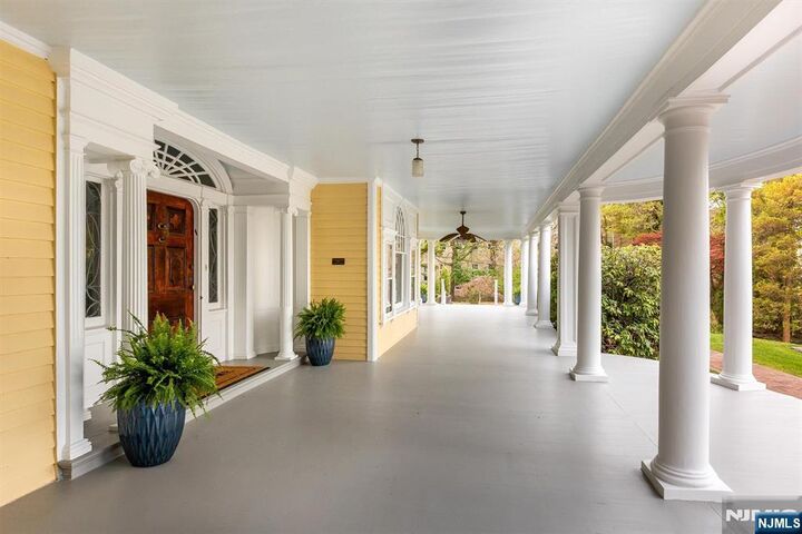 Property Photo:  190 Ridgewood Avenue  NJ 07028 