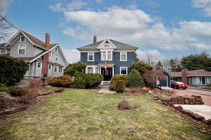 48 Rupert Street — photo 1