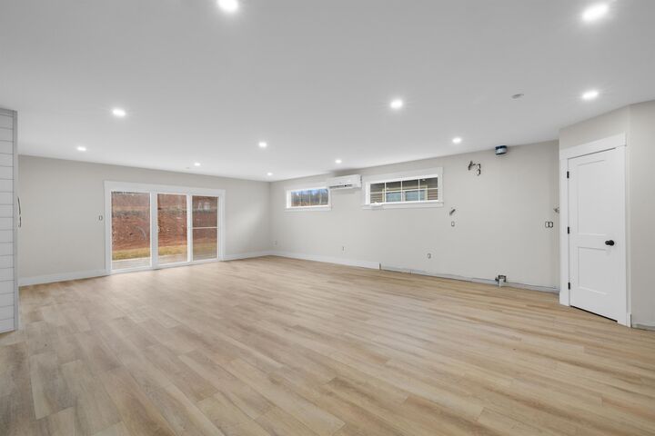 Property Photo:  63 Alice Avenue  PE C1C 0V4 
