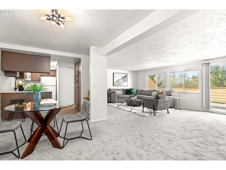 Property Photo:  1611 NE 113th St 332  WA 98686 