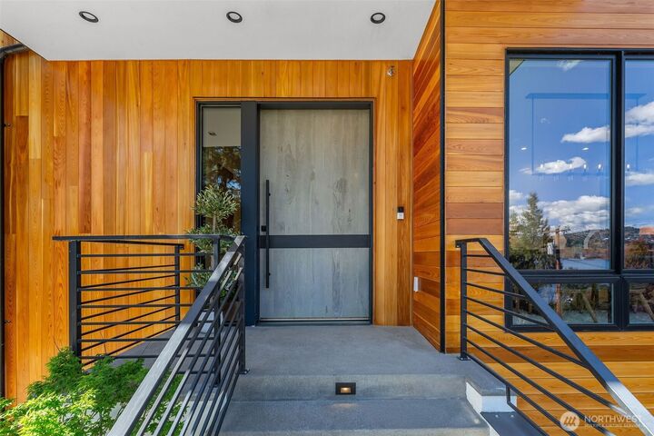 Property Photo:  9818 SE 42nd Place  WA 98040 