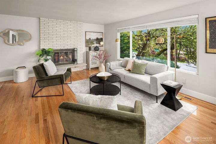 Property Photo:  3828 NE 110th  WA 98125 