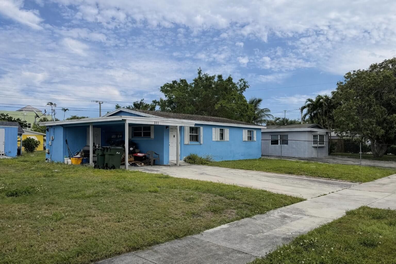 Property Photo:  311 NW 11th Avenue  FL 33444 
