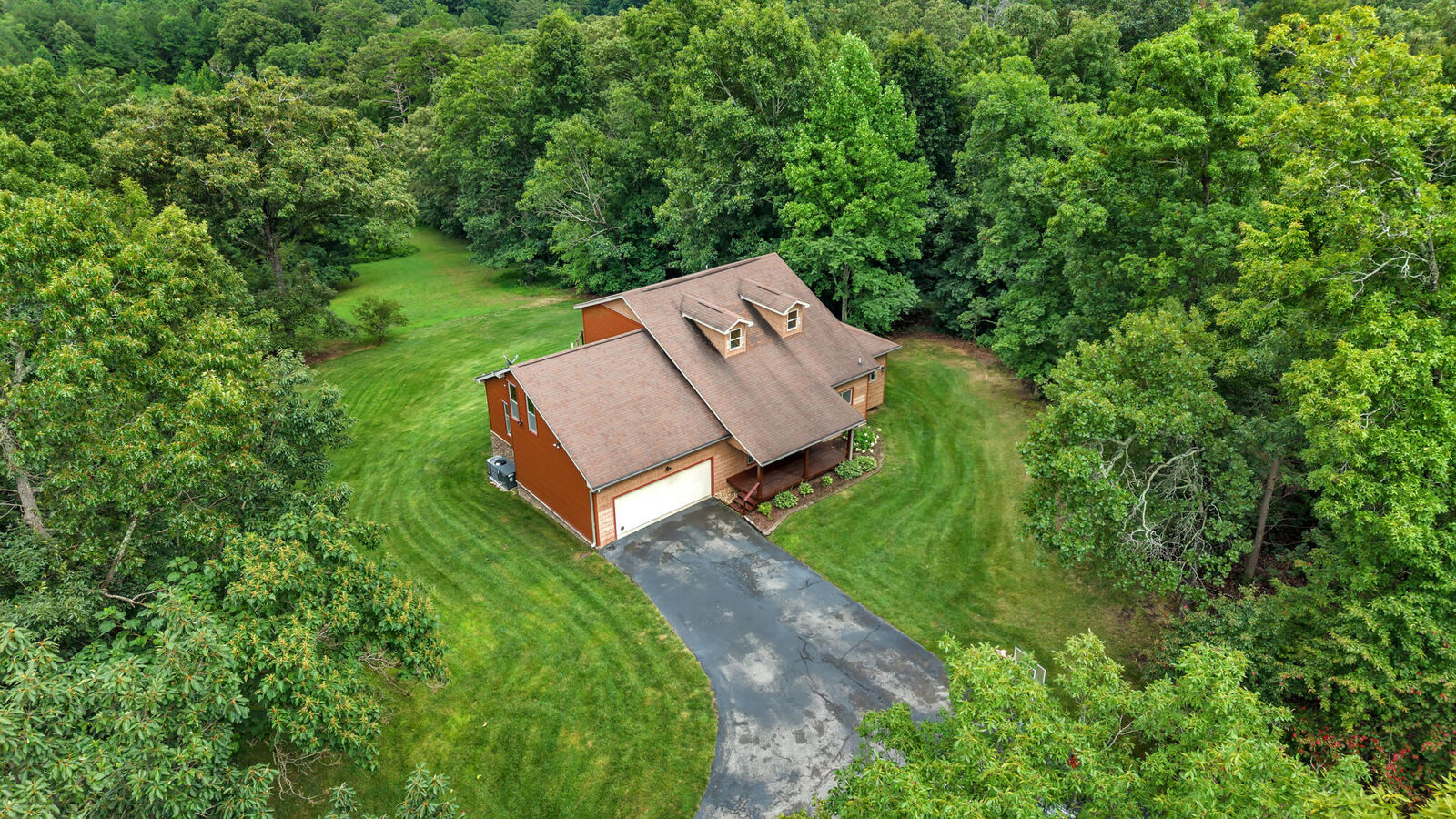 Property Photo: 250 Outlet Road SE TN 37323