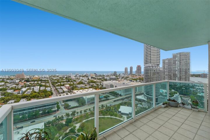 Property Photo: 650 West Ave 2612 FL 33139