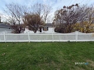 Property Photo:  28 Hearthstone Court  CT 06902 