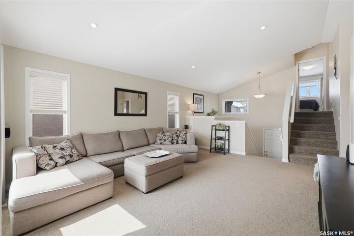 Property Photo:  1218 Rempel Crescent  SK S7T 0M2 