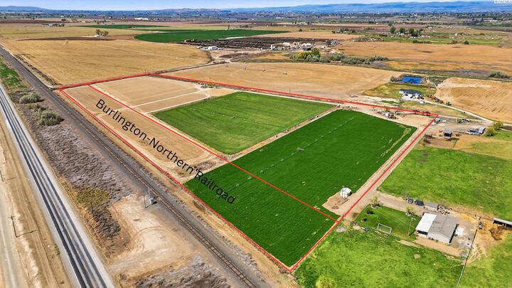 Property Photo:  Nka Bus Rd  WA 98935 