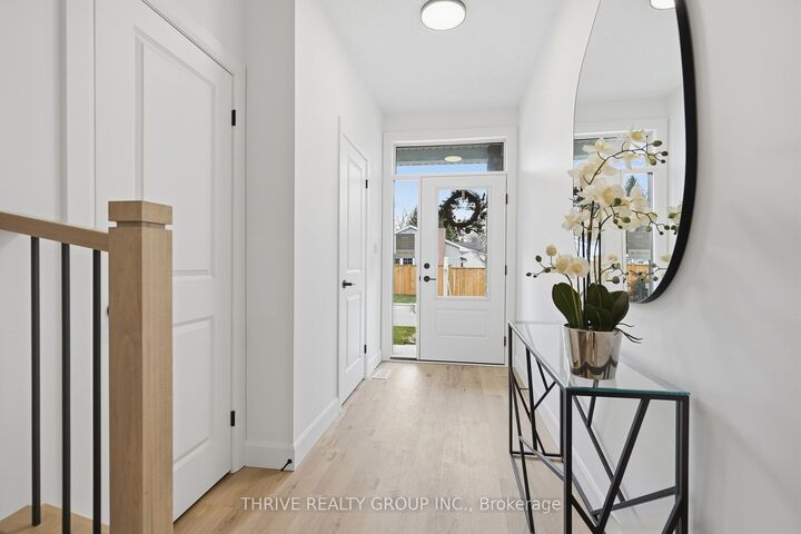 Property Photo: 279 Hill Street 11 ON N5L 0C4