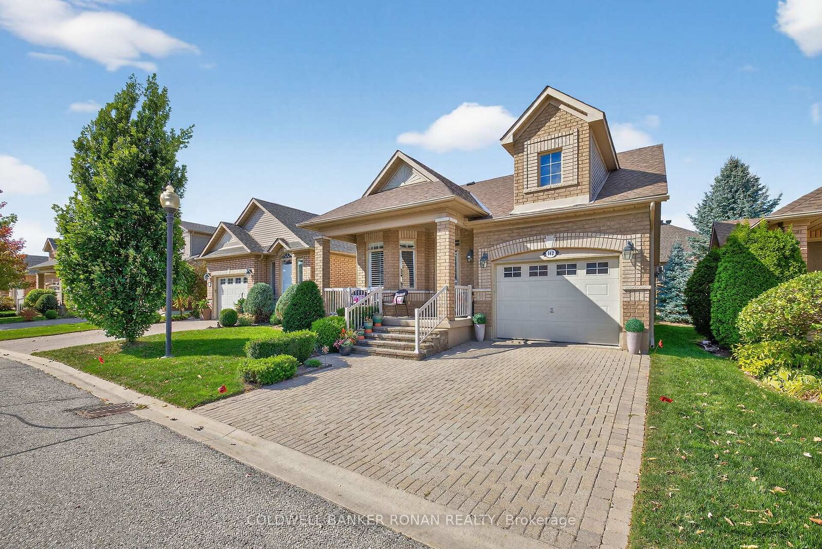 Property Photo:  142 Bella Vista Trail 9  ON L9R 2G8 