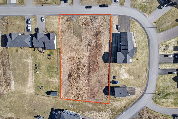 Property Photo:  253 Roxanne Street  ON K0A 1N0 