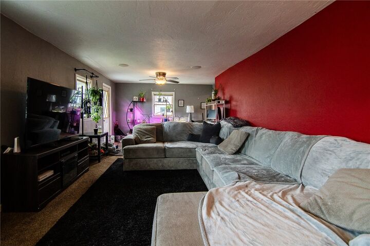 Property Photo:  326 Back St  PA 15666 