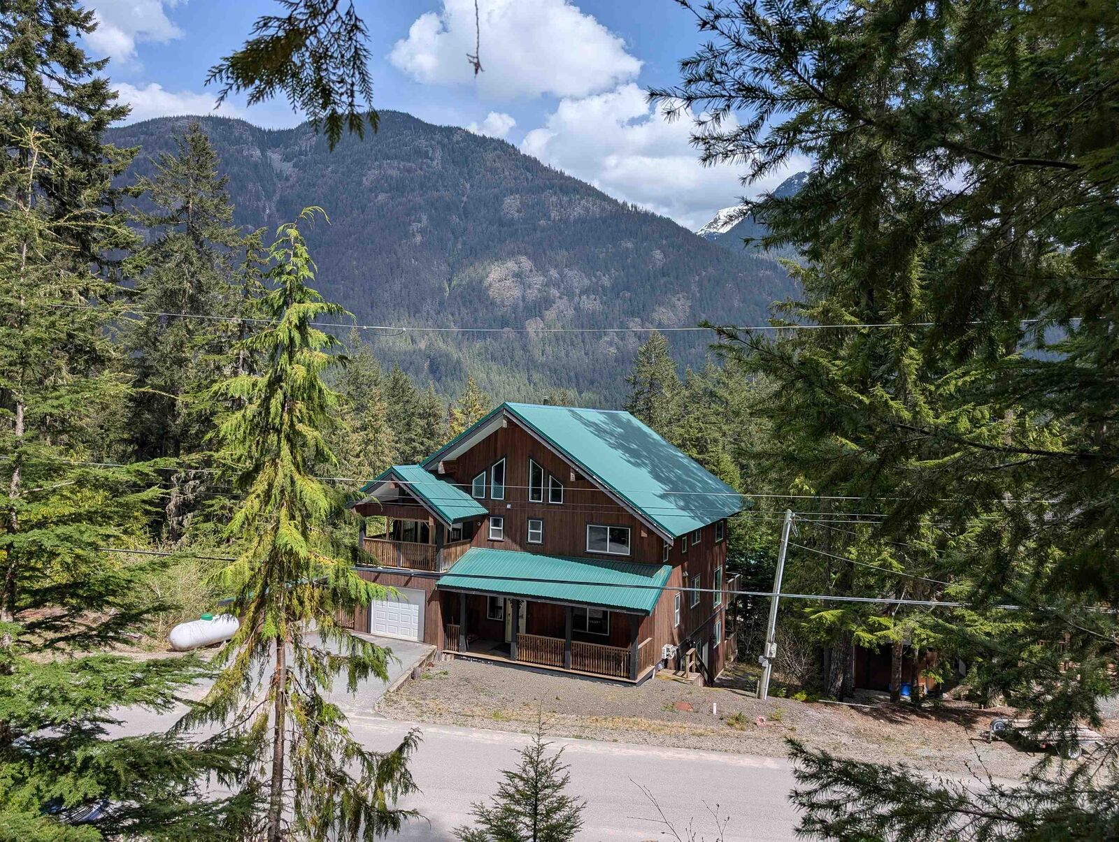 Property Photo: 14891 Parkview Avenue BC V0X 1L5