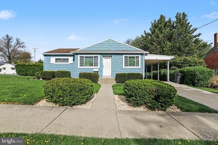 Property Photo:  520 N 8th Avenue  PA 17046 
