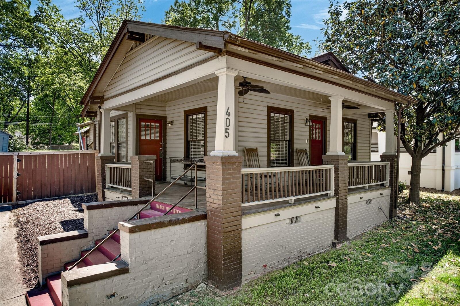 Property Photo:  405 Walnut Avenue  NC 28208 
