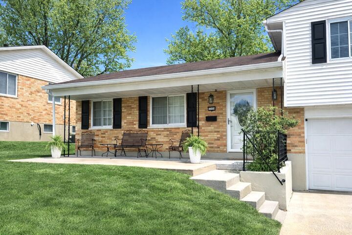 Property Photo:  1008 Anderson Hills Drive  OH 45230 