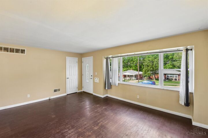 Property Photo:  4778 Shadylawn Terrace  OH 45238 