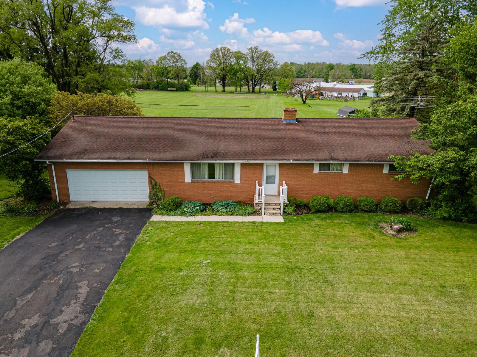 Property Photo:  321 State Street  OH 43320 