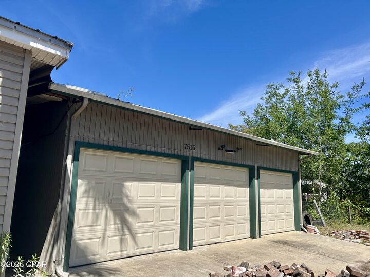 Property Photo:  7515 Jefferson Avenue  FL 32409 