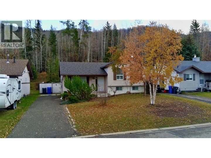 148 Gwillim Crescent — photo 1