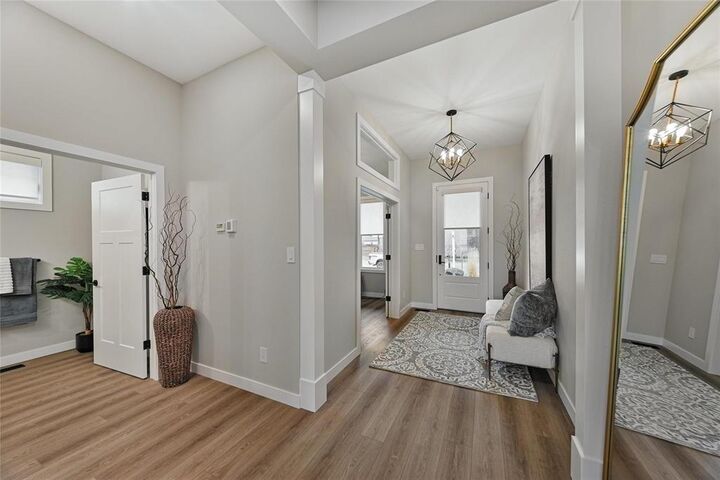 Property Photo:  111 Valley Brook Road  MB R3Y 0Z8 