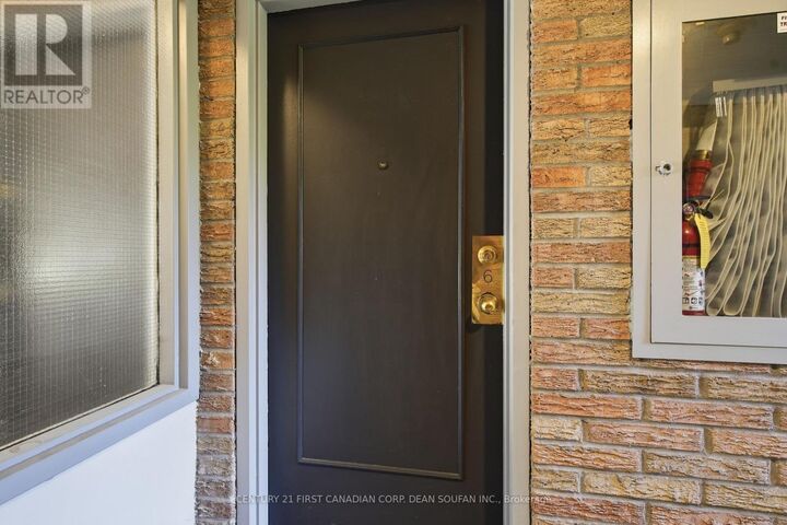 Photo de la propriété:  675 Wonderland Road South 6  ON N6K 1M1 