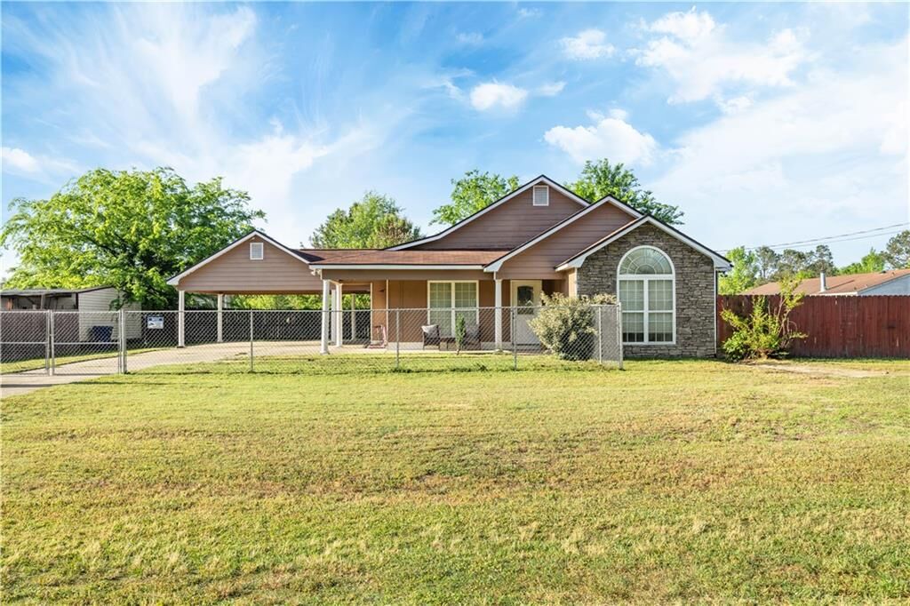 Property Photo:  2408 Lee Road 201  AL 36874 