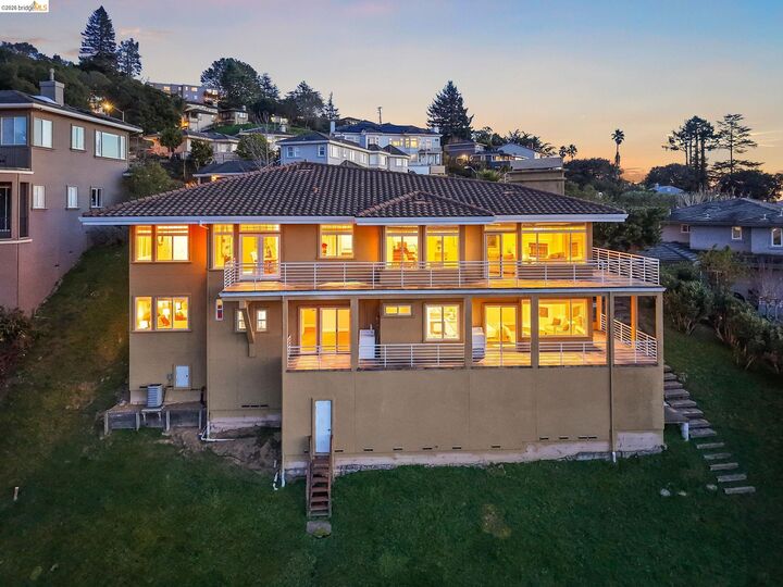 Property Photo: 6070 Mazuela Dr CA 94611