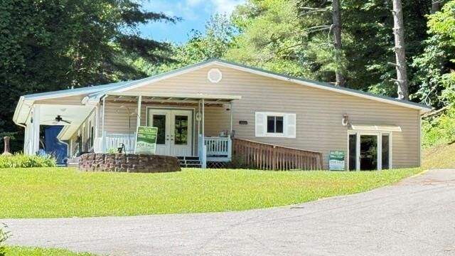 Property Photo: 1998 Little Lick Fork KY 41216